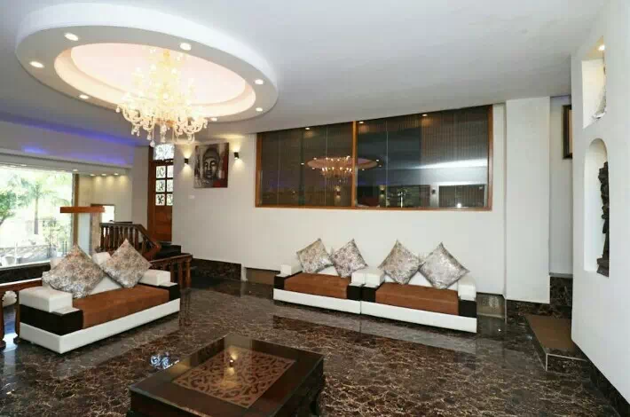 book hotels in mussorie